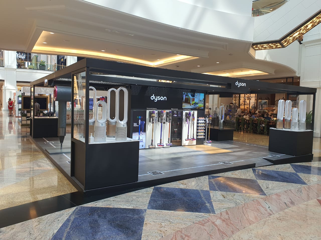 Dubai’s Travel Retail Evolution: Why Duty-Free Shopping Remains a Global Attraction?